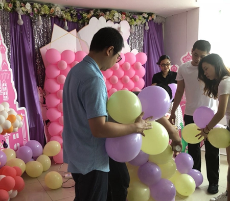 婚房气球如何学习培训气球布置让婚庆装饰技巧
